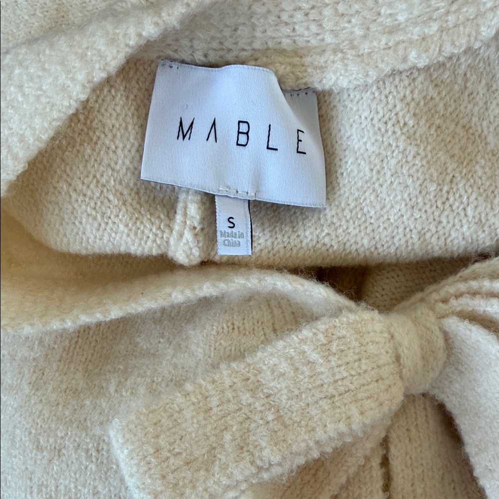 Cream Cropped Sweater with Bow Accents sz S - Picture 9 of 11